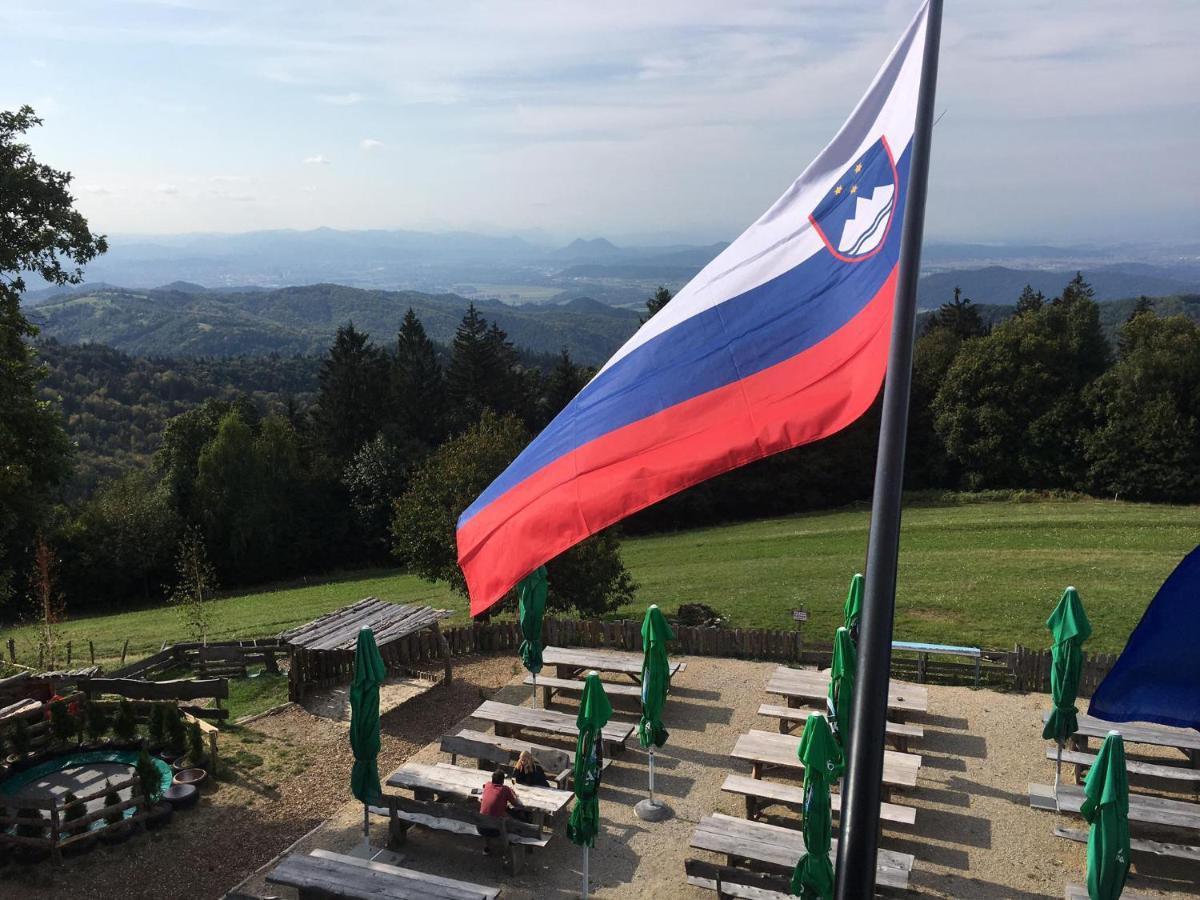 Planinski Dom Jance Lublaň Exteriér fotografie